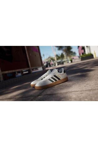 adidas White Off VL Court 3.0 Trainers - Image 2 of 19