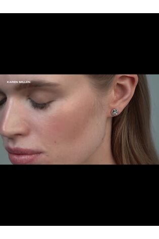 فضي - أقراط كريستال على الأذنين من Karen Millen - صورة 2 من 6 فضي - أقراط كريستال على الأذنين من Karen Millen - صورة 2 من 6