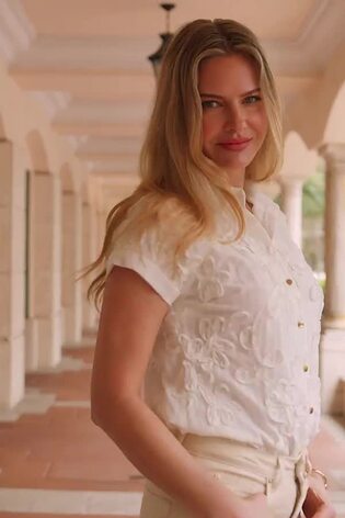 Sosandar Cornelli Shirt With Gold Button Detail - תמונה 2 מתוך 6