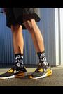 Nike Yellow/Black Air Max 90 Trainers - Image 2 of 12