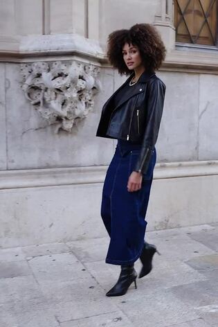 Sosandar Blue Denim Pocket Detail Midi Skirt - Image 2 of 6