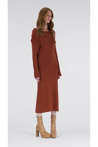 leem Red Off-Shoulder Knitted Midi Dress