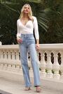 Blau - Sosandar Jeans mit konturierter Taille und weitem Bein - Bild 2 von 6