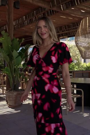 Sosandar Black Floral Print Ruched Waist Fit & Flare Dress - Image 2 of 6