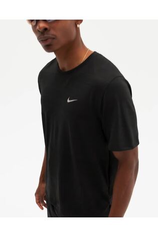 Nike Black Free Run Running Trainers - Image 2 of 5