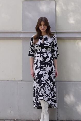 Sosandar Black Crezia Split Sleeve Midi Dress - Image 2 of 6