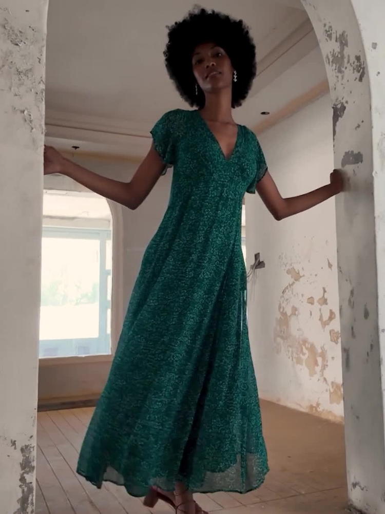 V&A | FatFace Maisie Green Seaflower Regular Maxi Dresses | FatFace USA
