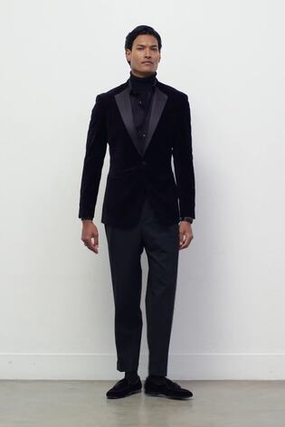 Velvet Single-Breasted Blazer Classic-Fit in Black - Image 2 of 11