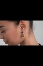 لون ذهبي - أقراط قطرة مُرصَّعة بالكريستال Teaire من Ted Baker - صورة 2 من 6