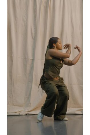 Olive Green Linen Cotton Blend Mid Rise Cargo Trousers - Image 2 of 6
