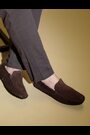 Коричневый - Jones Bootmaker Zain Suede Slippers - Image 2 of 7