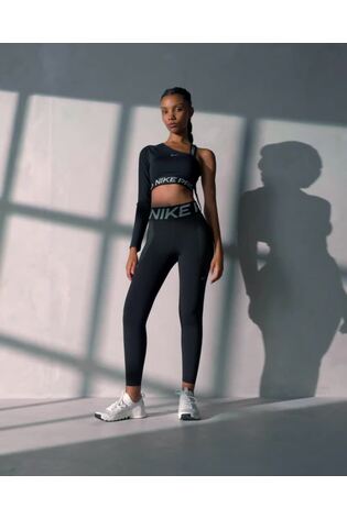 Bela/srebrna (barva); srebro - Nike Free Metcon 6 Trenerji za usposabljanje - Slika 2 iz 6 Bela/srebrna (barva); srebro - Nike Free Metcon 6 Trenerji za usposabljanje - Slika 2 iz 6