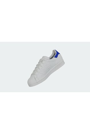 Kaufe Sie adidas originals Damen Superstar Turnschuhe WeiB Blau bei Next Deutschland
