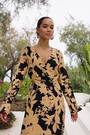 Sosandar Ausgestelltes Wickelkleid - Bild 2 von 6