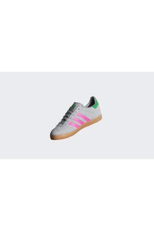 adidas Originals Grey/Pink Gazelle Junior Trainers - Image 2 of 13