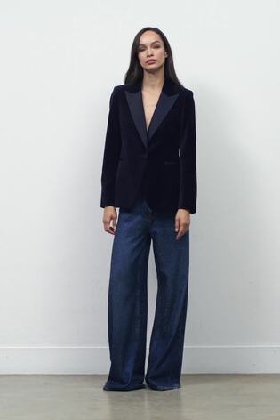 Reiss Navy Verda Velvet Single-Breasted Tuxedo Blazer - Image 2 of 8 Reiss Navy Verda Velvet Single-Breasted Tuxedo Blazer - Image 2 of 8