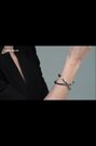 Plateado - Karen Millen Statement Criss-Cross Cuff Bracelet - Imagen 2 de 6