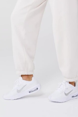 Ladies white sale nike trainers