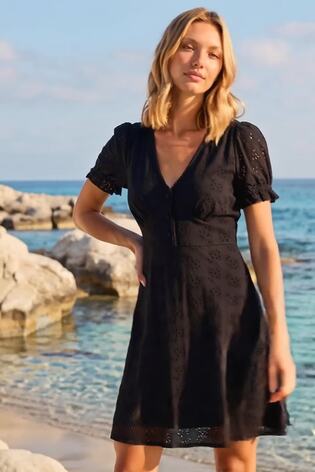 Roman – besticktes Kleid aus 100% Baumwoll-Stretch-Jersey - Bild 2 von 7