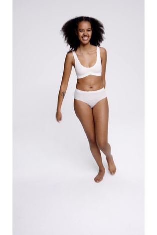 Sloggi Zero Feel Lace 2.0 Non Wired Bralette - Image 2 of 6