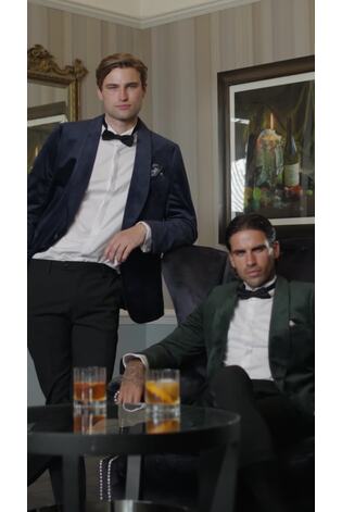 Harry Brown Green Leo Velvet Tuxedo Dinner Jacket with Shawl Lapel Detail - Image 2 of 12