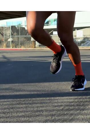 Nike Black/White Air Zoom Pegasus 40 Road Running Trainers - Image 2 of 13