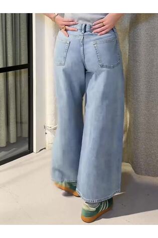 Gap Blue High Waisted Wide Leg Jeans - Image 2 of 7 Gap Blue High Waisted Wide Leg Jeans - Image 2 of 7