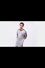Ανοιχτό γκρι - adidas Πρωτότυπα κλασικά Adicolor T-Shirt με 3 ρίγες - Εικόνα 2 από 7