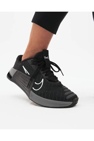 Nike Black Metcon 9 EasyOn Training Trainers - Image 2 of 13