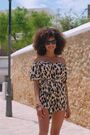 Sosandar Animal Print Tiered Sleeve Bardot Playsuit - Imagen 2 de 6
