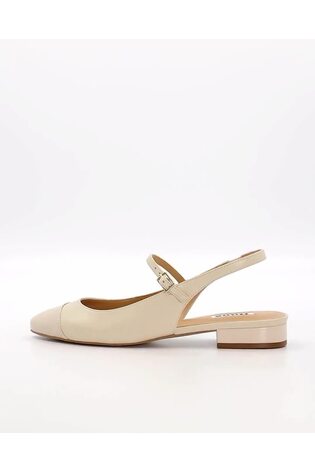 Cream - Dune London čevlji Mary Jane s kapo in paščkom čez peto Hayes - Slika 2 iz 7 Cream - Dune London čevlji Mary Jane s kapo in paščkom čez peto Hayes - Slika 2 iz 7