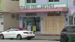 VOICED : Miles evacuan costa este de Florida en espera de huracan Matthew News Clip