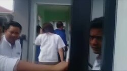 2 foreign journalists in Myanmar court over drone use News Clip