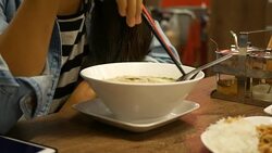 woman eat  noodles Stock Footage