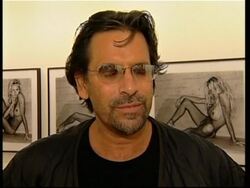 New nude pics of Pammy go on show News Clip