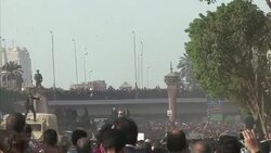 CLEAN: Bloody clashes rock Cairo as regime stands firm News Clip