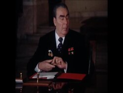 SYND 25 11 76 BREZHNEV AND PRESIDENT CEAUSESCU SIGN JOINT COMMUNIQUE News Clip