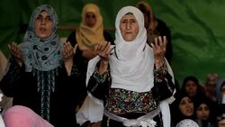 CLEAN : Jerusalem: demonstration and prayer on al-Aqsa mosque compound News Clip