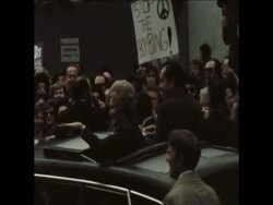 SYND 24-10-72 PRESIDENT NIXON AND HIS WIFE CAMPAIGNING News Clip