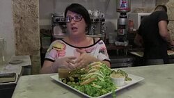 VOICED : En Cuba la revolucion se vive ahora en la cocina News Clip