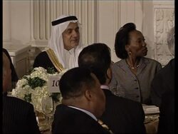 Bush hosts sunset Ramadan dinner with Muslim leaders News Clip