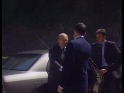 WRAP: Adds family photo to day's arrivals at G8 conference. News Clip