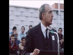 SYND 29 5 77 SPANISH ELECTION CAMPAIGN IN MADRID News Clip