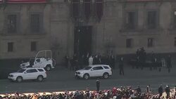CLEAN : Mexico Pope Fancis visits emblematic El Zocalo square News Clip
