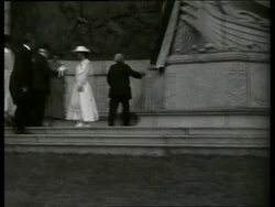 B/W people at dedication of Missouri Monument (Civil War) / Vicksburg, Mississippi / NO SOUND Stock Footage