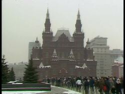 WA National History Museum building, busy with people, Moscow Stock Footage