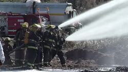 VOICED: Incendio tras robo de combustible News Clip