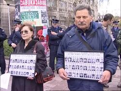 Right-wing groups protest in support of Serbs in northern Mitrovica News Clip