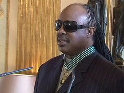 CLEAN:Stevie Wonder awarded top French cultural honour News Clip