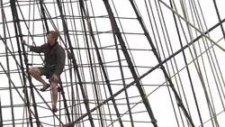 CLEAN : Tourists and locals welcome back Lafayette's ship to France (4) News Clip